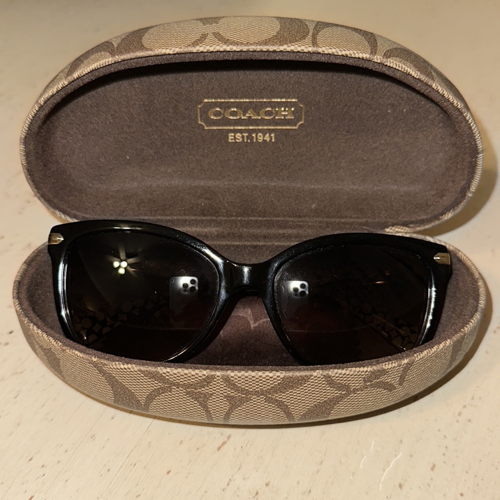 Coach Women’s Sunglasses Dark Tortoise HC8132 529113